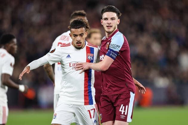 West Ham gegen Lyon 6. April 2022, London EUROPA League Fußball, Viertelfinale, Hinspiel West Ham gegen Olympique Lyonnais Malo Gusto von Lyon und Declan Rice von West Ham Foto Charlotte Wilson Abseits London UK  Copyright: xCharlottexWilsonx xOffsidexOffside