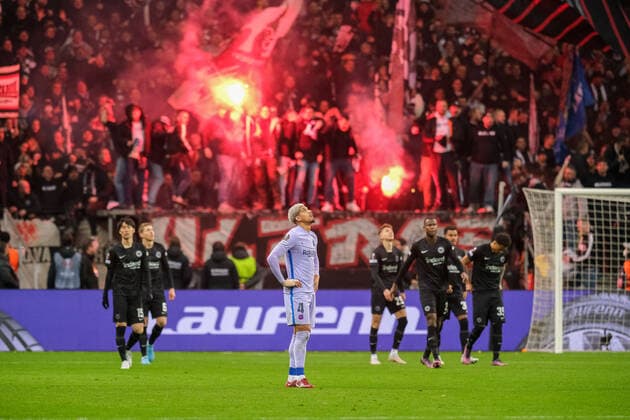 Ronald Araujo FC Barcelona, 4 after the 1 0 is visibly disappointed sadly dejected , Eintracht Frankfurt vs FC Barcelona, football, Europa League, quarterfinals, first leg, 2021 2022 season, 07 04 2022, Eintracht Frankfurt vs FC Barcelona, football, Europa League, quarterfinals, first leg, 2021 2022 season, 07 04 2022 Frankfurt am Main Copyright: xEibner-Pressefotox EP_EER