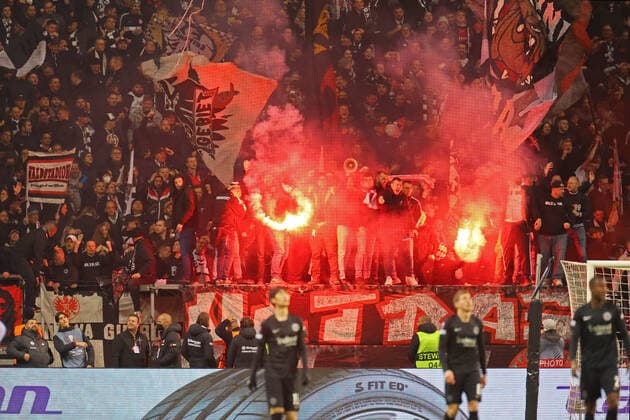 Frankfurt, Germany 07 April 2022 Europa League 2021 2022 Eintracht Frankfurt vs FC Barcelona Eintracht Ultras celebrate with Bengalos the goal to 1 0 Deutsche Bank Park Hessen Copyright: xFotostandx xRacochax