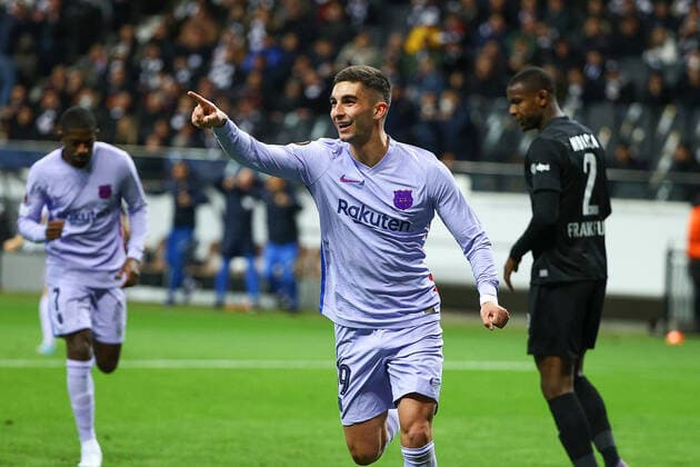 Frankfurt am Main, 07 04 2022 xjfx football UEFA Europa League, Eintracht Frankfurt FC Barcelona emspor, emonline, v l , Ferran Torres FC Barcelona goal celebration, celebrate the goal. Copyright: JoaquimxFerreira
