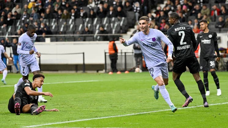 Frankfurt, Deutsche Bank Park, 07 04 22, GER, Men, UEFA Europa League, Season 2021 2022, Eintracht Frankfurt FC Barcelona picture Ferran Torres Barcelona cheers after his goal to 1 1 Only for journalistic use Only for editorial use According to the regulations of the DFL Deutsche Fußball Liga it is prohibited to exploit or have exploited photographs taken in the stadium and or from the game in the form of sequence images and or video-like photo series DFL regulations prohibit any use of photographs as image sequences and or quasi video Hessen Germany