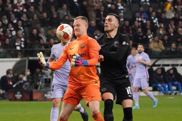 Goalkeeper Marc Andre ter Stegen FC Barcelona, Barca vs Filip Kostic Eintracht Frankfurt Frankfurt 07 04 2022 Eintracht Frankfurt vs FC Barcelona, UEFA Europa League, quarterfinals, first leg