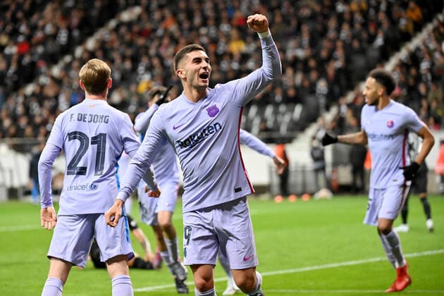 Frankfurt, Deutsche Bank Park, 07 04 22, GER, Men, UEFA Europa League, Season 2021 2022, Eintracht Frankfurt FC Barcelona picture Ferran Torres Barcelona cheers after his goal to 1 1 Only for journalistic use Only for editorial use According to the regulations of the DFL Deutsche Fußball Liga it is prohibited to exploit or have exploited photographs taken in the stadium and or from the game in the form of sequence images and or video-like photo series DFL regulations prohibit any use of photographs as image sequences and or quasi video Hessen Germany