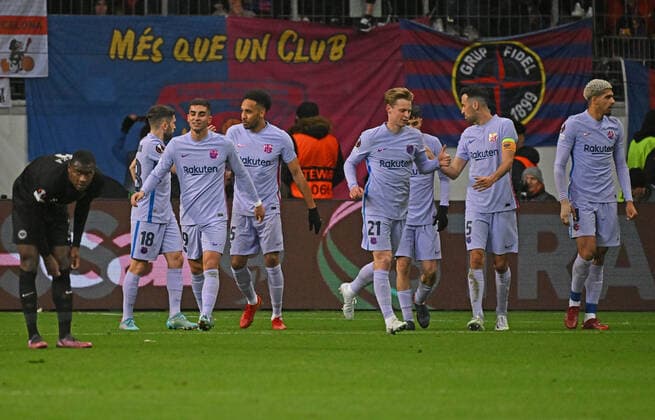 07 04 2022, xjhx, football UEFA Europa League, Eintracht Frankfurt FC Barcelona emspor, v l goal celebration after celebrating the goal celebrate 1 1 by Ferran Torres FC Barcelona DFL DFB REGULATIONS PROHIBIT ANY USE OF PHOTOGRAPHS as IMAGE SEQUENCES and or QUASI VIDEO Frankfurt am Main