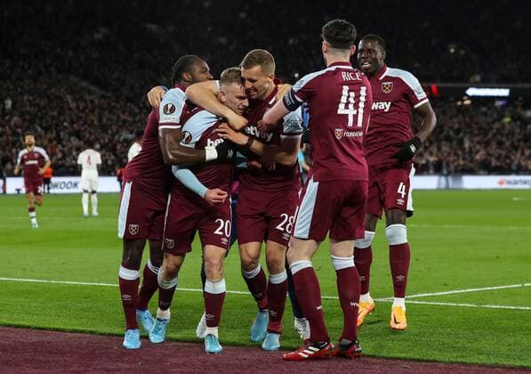 Mandatory Credit: Photo by Andrew Fosker Shutterstock (12885085ca) Jarrod Bowen of West Ham United scores and celebrates 1-0 West Ham United v Olympique Lyonnais, UEFA Europa League, Quarter Final, First Leg, Football, The London Stadium, London, UK - 07 Apr 2022 EDITORIAL USE ONLY No use with unauthorised audio, video, data, fixture lists, club league logos or live services. Online in-match use limited to 120 images, no video emulation. No use in betting, games or single club league player publications. West Ham United v Olympique Lyonnais, UEFA Europa League, Quarter Final, First Leg, Football, The London Stadium, London, UK - 07 Apr 2022 EDITORIAL USE ONLY No use with unauthorised audio, video, data, fixture lists, club league logos or live services. Online in-match use limited to 120 images, no video emulation. No use in betting, games or single club league player publications. Copyright: xAndrewxFosker Shutterstockx 12885085ca