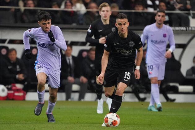 Rafael Santos Borre Eintracht Frankfurt vs Pedri FC Barcelona, Barca Frankfurt 07 04 2022 Eintracht Frankfurt vs FC Barcelona, UEFA Europa League, quarterfinals, first leg