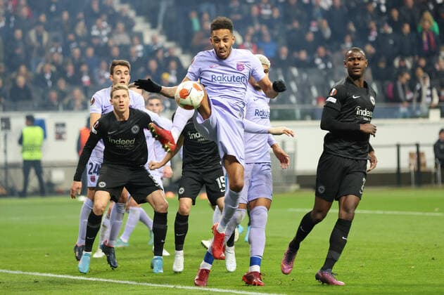Eintracht Frankfurt FC Barcelona, UEFA Europa League Pierre Emerick Aubameyang FC Barcelona, 25 clears after a corner Quarterfinal first leg of the UEFA Europa League between Eintracht Frankfurt and FC Barcelona on 7 April 2022 at Deutsche Bank Park in Frankfurt am Main , Frankfurt am Main Hesse Germany Deutsche Bank Park