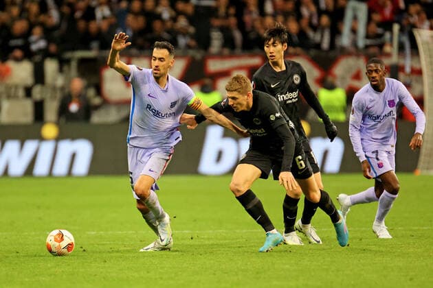 Frankfurt, Germany 07 April 2022 Europa League 2021 2022 Eintracht Frankfurt vs FC Barcelona v li in duel Busquets Barca vs Kristijan Jakic Frankfurt Deutsche Bank Park Hessen Copyright: xFotostandx xRacochax