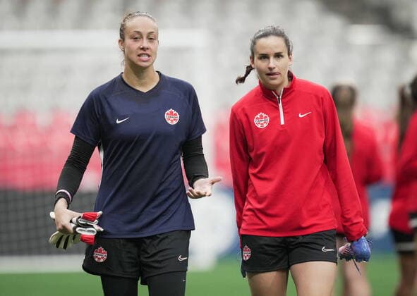 April 7, 2022, VANCOUVER, BC, CANADA: Canada s women s national soccer team goalkeeper Kailen Sheridan, left, and forward Evelyne Viens leave the field after team practice ahead of two friendly matches against Nigeria, in Vancouver, on Thursday, April 7, 2022. Canada News - April 7, 2022 - ZUMAc35_ 20220407_zaf_c35_143 Copyright: xDarrylxDyckx