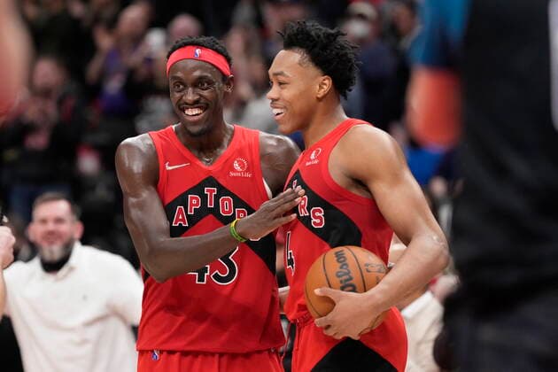 April 7, 2022, TORONTO, ON, CANADA: Toronto Raptors forward Pascal Siakam (43) and teammate Scottie Barnes (4) celebrate their 119-114 win against the Philadelphia 76ers after NBA, Basketball Herren, USA basketball action in Toronto, Thursday, April 7, 2022. Philadelphia 76ers at Toronto Raptors NBA action  - ZUMAc35_ 20220407_zaf_c35_216 Copyright: xFrankxGunnx
