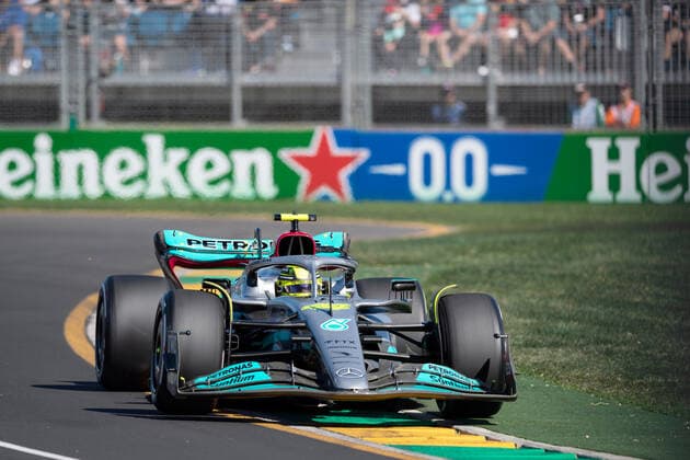 MELBOURNE, AUSTRALIA - APRIL 08: Lewis Hamilton (44) of Great Britain and Mercedes AMG Petronas Motorsport during the Australian Formula One Grand Prix at Albert Park on April 08, 2022 in Melbourne, Australia. (Photo by Steven Markham Icon Sportswire) AUTO: APR 08 F1 - Australian Grand Prix Icon22040812101