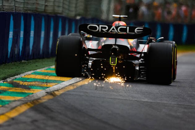 01 VERSTAPPEN Max (nld), Red Bull Racing RB18, action during the Formula 1 Heineken Australian Grand Prix 2022, 3rd round of the 2022 FIA Formula One World Championship, WM, Weltmeisterschaft on the Albert Park Circuit, from April 8 to 10, 2022 in Melbourne, Australia - F1 - AUSTRALIAN GRAND PRIX 2022 DPPI Panoramic  20220408_G00D5325