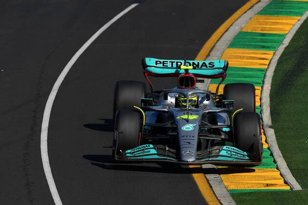 AUSTRALIAN F1 GRAND PRIX, Lewis Hamilton of Mercedes during the Formula 1 Australian Grand Prix 2022 at the Albert Park Grand Prix Circuit in Melbourne, Friday, April 8, 2022. ( NO ARCHIVING, EDITORIAL USE ONLY, NO USE IN BOOKS WITHOUT CONSENT MELBOURNE VIC AUSTRALIA  Copyright: xJOELxCARRETTx 20220408001644979146