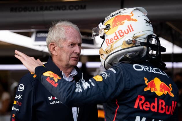 MELBOURNE, AUSTRALIA - APRIL 08: Max Verstappen (1) of Netherlands and Oracle Red Bull Racing talks to Helmut Marko during the Australian Formula One Grand Prix at Albert Park on April 08, 2022 in Melbourne, Australia. (Photo by Steven Markham Icon Sportswire) AUTO: APR 08 F1 - Australian Grand Prix Icon22040826401