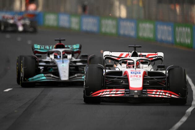 8th April 2022, Albert Park, Melbourne, Australia; FIA Formula 1 Australian Grand Prix, Free Practise sessions; Kevin Magnussen of Denmark drives the number 20 Haas F1 VF-22 Ferrari during practice  ActionPlus12376481 MorganxHancock