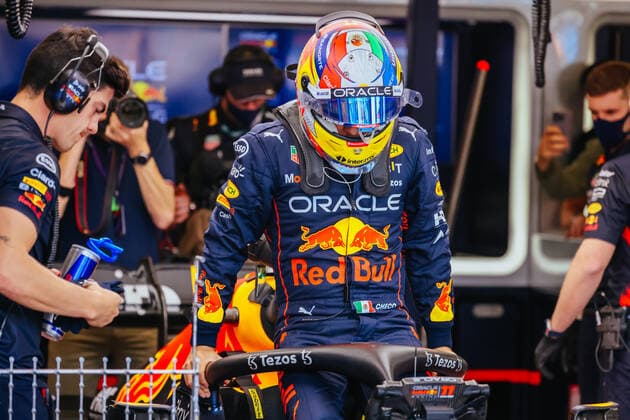 April 8, 2022, Melbourne, Victoria, Australia: MELBOURNE, AUSTRALIA - APRIL 8: Sergio Perez of Red Bull Racing before first practice at the 2022 Australian Formula 1 Grand Prix on 8th April 2022 Melbourne Australia - ZUMAp121 20220408_zsp_p121_007 Copyright: xChrisxPutnamx