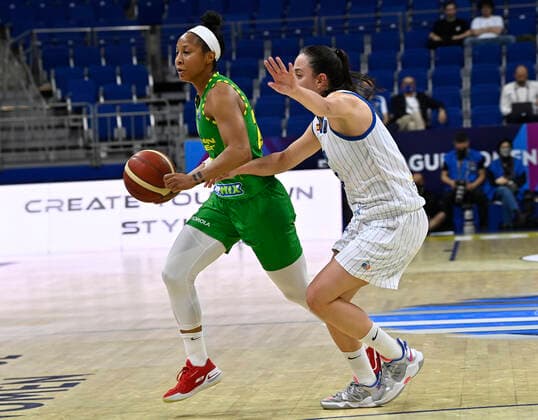 Maite Cazorla (5) of Perfumerias Avenida and Brian January (20) of Sopron Basket during the FIBA EuroLeague Women Semi Final match between Perfumerias Avenida and Sopron Basket at Ulker Sports Arena in Istanbul, Turkey , on April 8, 2022 . ( Photo : Seskimphoto ) 