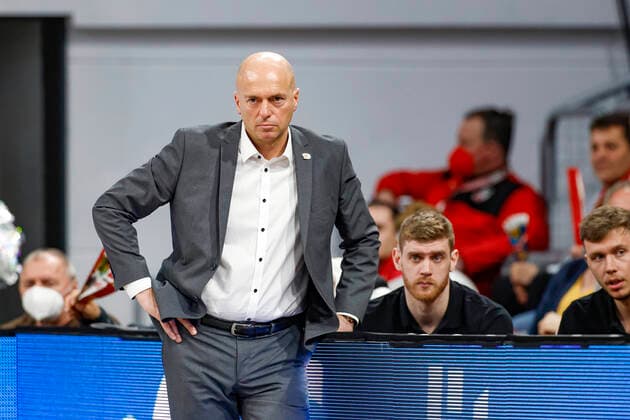 Head coach Rodrigo Pastore Niners Chemnitz Brose Bamberg Niners Chemnitz easyCredit BBL Basketball Bundesliga Saison 2021 22 Spieltag 29, 08 04 2022 Bamberg, Brose Arena Foto Daniel Löb Loeb Copyright: DanielxLöb