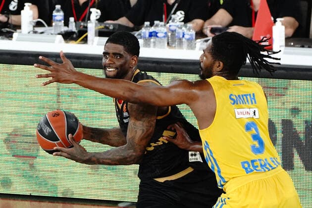 Dwayne Bacon (AS Monaco) - Jaleen Smith (Alban Berlin) BASKETBALL : Monaco vs Alba Berlin - Euroleague - Monaco - 08 04 2022 NorbertScanella Panoramic 