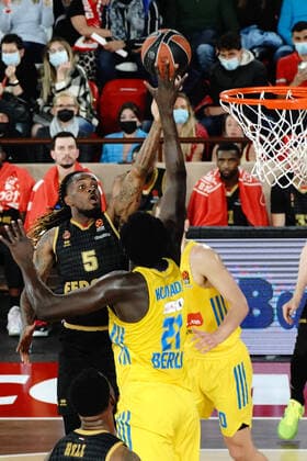 Paris Lee (AS Monaco) - Christ Koumadje (Alban Berlin) BASKETBALL : Monaco vs Alba Berlin - Euroleague - Monaco - 08 04 2022 NorbertScanella Panoramic 