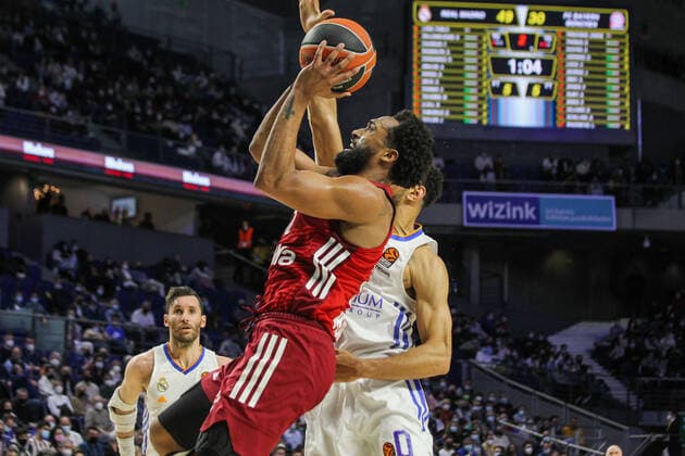 April 8, 2022, MADRID, MADRID, SPAIN: Williams-Goss of Real Madrid and Darrun Hilliard of FC Bayern Munchen in action during Turkish Airlines Euroleague basketball match between Real Madrid and of FC Bayern Munchen at Wizink Center on April 08, 2022 in Madrid, Spain. MADRID SPAIN - ZUMAa181 20220408_zaa_a181_042 Copyright: xIrinaxR.xHipolitox