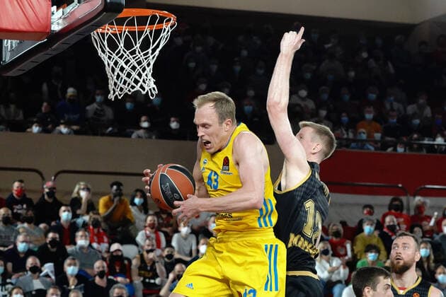 Luke Sikma (Alban Berlin) - Brock Motum (AS Monaco) BASKETBALL : Monaco vs Alba Berlin - Euroleague - Monaco - 08 04 2022 NorbertScanella Panoramic 