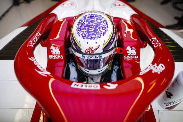 ZHOU Guanyu (chi), Alfa Romeo F1 Team ORLEN C42, portrait during the Formula 1 Heineken Australian Grand Prix 2022, 3rd round of the 2022 FIA Formula One World Championship, WM, Weltmeisterschaft on the Albert Park Circuit, from April 8 to 10, 2022 in Melbourne, Australia - F1 - AUSTRALIAN GRAND PRIX 2022 DPPI Panoramic  00122008__V2_8862.JPG_