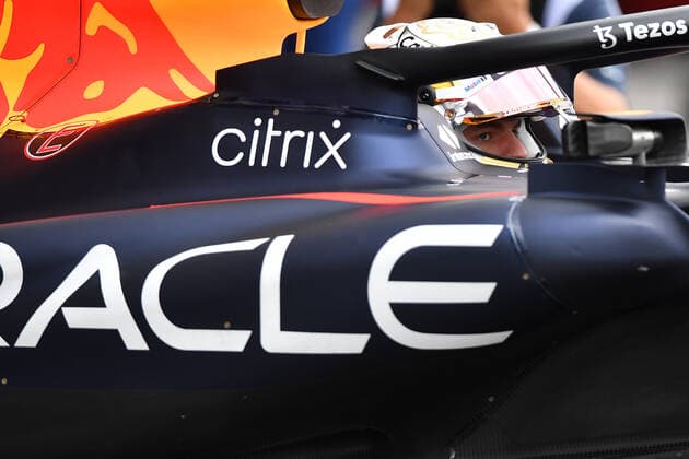 AUSTRALIAN F1 GRAND PRIX, Max Verstappen of Red Bull Racing in the pits during Practice 3 for the Formula 1 Australian Grand Prix 2022 at the Albert Park Grand Prix Circuit in Melbourne, Saturday, April 9, 2022. ( NO ARCHIVING, EDITORIAL USE ONLY, NO USE IN BOOKS WITHOUT CONSENT MELBOURNE VIC AUSTRALIA  Copyright: xJOELxCARRETTx 20220409001645283688