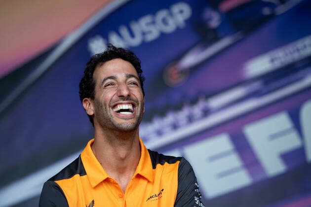 Daniel Ricciardo AUS, McLaren F1 Team 3 on stage in Fan Zone, AUS, Formula 1 Australian Grand Prix, Albert Park Circuit Melbourne, Qualifying Day, 09 04 2022 AUS, Formula 1 Australian Grand Prix, Albert Park Circuit Melbourne, Qualifying Day, 09 04 2022 Copyright: xEibner Memmlerx EP_MMR