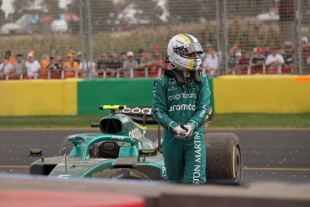 Formula 1, Australian GP, Sebastian Vettel crashes