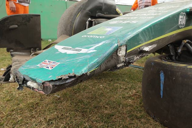 FORMULA 1 ROLEX AUSTRALIAN GRAND PRIX 2022 09 04 2022, Albert Park, Melbourne, FORMULA 1 ROLEX AUSTRALIAN GRAND PRIX 2022 , in picture accident of Sebastian Vettel DEU , Aston Martin Aramco Cognizant Formula One Team nordphotoxGmbHx xBratic nph00250