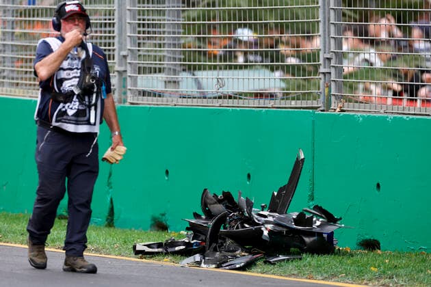 Debris pictured following the crash of 6 Nicholas Latifi CAN, Williams Racing , F1 Grand Prix of Australia at Melbourne Grand Prix Circuit on April 9, 2022 in Melbourne, Australia Photo by HOCH ZWEI Melbourne Australia