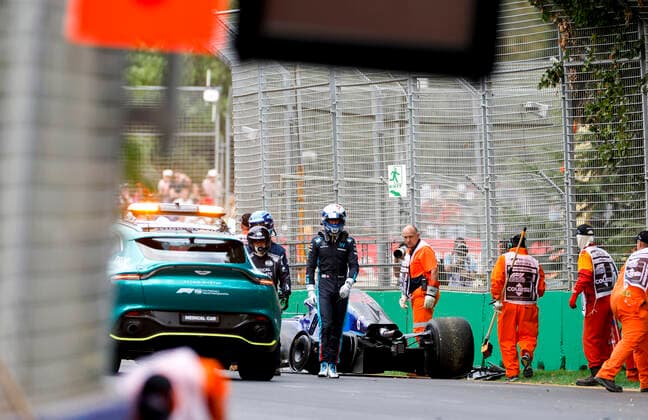 6 Nicholas Latifi CAN, Williams Racing after crash, F1 Grand Prix of Australia at Melbourne Grand Prix Circuit on April 9, 2022 in Melbourne, Australia Photo by HOCH ZWEI Melbourne Australia