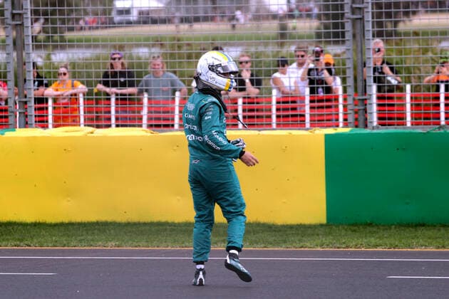 VETTEL Sebastian F1 Team Aston Martin during qualifying in Melbourne with crash FIA F1 season 2022 GP 2022 Melbourne Australia on 09 04 2022 in Melbourne Copyright: xJerryxAndrex