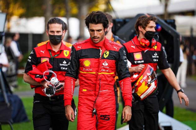 SAINZ Carlos (spa), Scuderia Ferrari F1-75, portrait during the Formula 1 Heineken Australian Grand Prix 2022, 3rd round of the 2022 FIA Formula One World Championship, WM, Weltmeisterschaft on the Albert Park Circuit, from April 8 to 10, 2022 in Melbourne, Australia - F1 - AUSTRALIAN GRAND PRIX 2022 DPPI Panoramic  20220409_GOOD6879