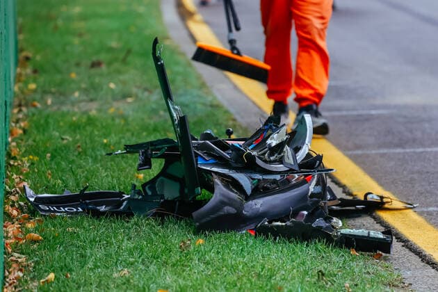April 9, 2022, Melbourne, Victoria, Australia: MELBOURNE, AUSTRALIA - APRIL 9: Nicholas Latifi of Wiliams Racing crashes in qualifying at the 2022 Australian Formula 1 Grand Prix on 9th April 2022 Melbourne Australia - ZUMAp121 20220409_zsp_p121_016 Copyright: xChrisxPutnamx