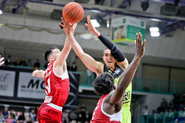 medi bayreuth s oliver Wuerzburg, Basketball, Bundesliga BBL, Matchday 29, Season 2021 2022, 09 04 2022 medi bayreuth s oliver Wuerzburg, Basketball, Bundesliga BBL, Matchday 29, Season 2021 2022, 09 04 2022 Bayreuth Copyright: xEibner-Pressefoto ThorstenxOchsx EP_TOS