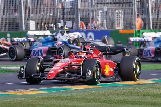 April 10, 2022, Melbourne, Australia: Charles Leclerc (MCO) 16 from the Scuderia Ferrari team leads the field into turn 1 of the 2022 Australian Formula One Grand Prix at Albert Park, Melbourne, Australia. Melbourne Australia - ZUMAl303 20220410_zaf_l303_004 Copyright: xSydneyxLowx
