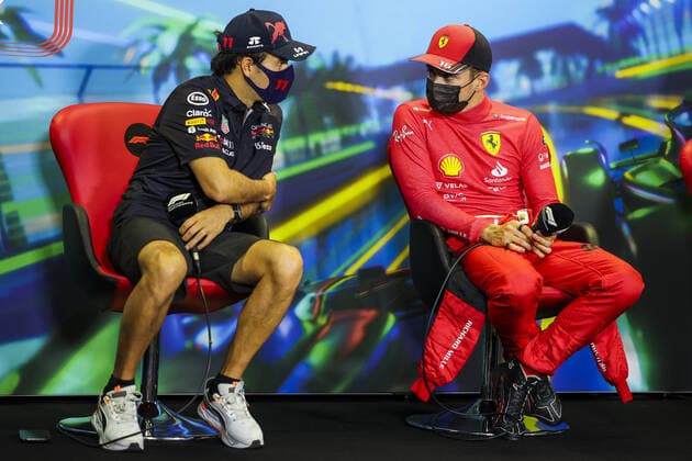 PEREZ Sergio (mex), Red Bull Racing RB18, LECLERC Charles (mco), Scuderia Ferrari F1-75, portrait, post race press conference, PK, Pressekonferenz during the Formula 1 Heineken Australian Grand Prix 2022, 3rd round of the 2022 FIA Formula One World Championship, WM, Weltmeisterschaft on the Albert Park Circuit, from April 8 to 10, 2022 in Melbourne, Australia - F1 - AUSTRALIAN GRAND PRIX 2022 - RACE DPPI Panoramic 00122009_GOOD9388.JPG_