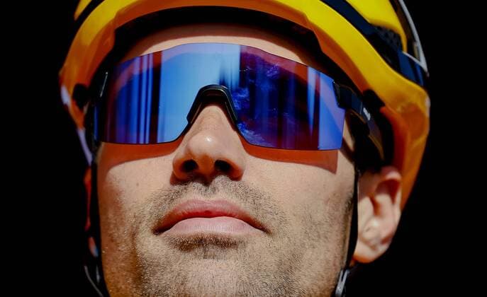 MAASTRICHT The Jumbo Visma team with leader Tom Dumoulin prior to the start of the 56th Amstel Gold Race 2022 on April 10, 2022 in Maastricht, the Netherlands ANP MARCEL VAN HORN 56th Amstel Gold Race 2022 Men s Elite 2022 xVIxANPxSportx xxANPxIVx 446889617 originalFilename: 446889617.jpg