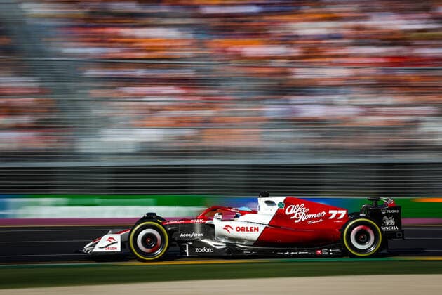77 BOTTAS Valtteri (fin), Alfa Romeo F1 Team ORLEN C42, action during the Formula 1 Heineken Australian Grand Prix 2022, 3rd round of the 2022 FIA Formula One World Championship, WM, Weltmeisterschaft on the Albert Park Circuit, from April 8 to 10, 2022 in Melbourne, Australia - F1 - AUSTRALIAN GRAND PRIX 2022 - RACE DPPI Panoramic  00122009_AV6_3962