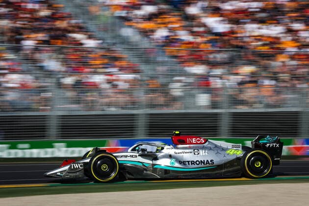 44 HAMILTON Lewis (gbr), Mercedes AMG F1 Team W13, action during the Formula 1 Heineken Australian Grand Prix 2022, 3rd round of the 2022 FIA Formula One World Championship, WM, Weltmeisterschaft on the Albert Park Circuit, from April 8 to 10, 2022 in Melbourne, Australia - F1 - AUSTRALIAN GRAND PRIX 2022 - RACE DPPI Panoramic  00122009_AV6_3733