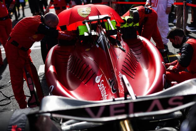 starting grid, grille de depart, Scuderia Ferrari F1-75, mechanical detail during the Formula 1 Heineken Australian Grand Prix 2022, 3rd round of the 2022 FIA Formula One World Championship, WM, Weltmeisterschaft on the Albert Park Circuit, from April 8 to 10, 2022 in Melbourne, Australia - F1 - AUSTRALIAN GRAND PRIX 2022 - RACE DPPI Panoramic  00122009_AV6_3359
