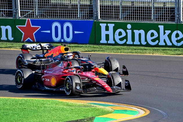 16 Charles Leclerc MCO, Scuderia Ferrari , 1 Max Verstappen NLD, Oracle Red Bull Racing , F1 Grand Prix of Australia at Melbourne Grand Prix Circuit on April 10, 2022 in Melbourne, Australia Photo by HOCH ZWEI Melbourne Australia