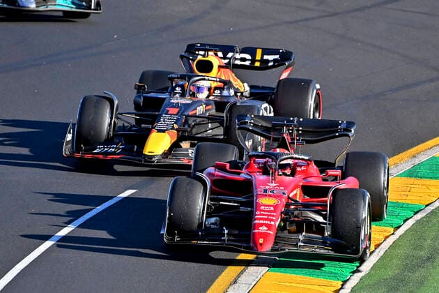 16 Charles Leclerc MCO, Scuderia Ferrari , 1 Max Verstappen NLD, Oracle Red Bull Racing , F1 Grand Prix of Australia at Melbourne Grand Prix Circuit on April 10, 2022 in Melbourne, Australia Photo by HOCH ZWEI Melbourne Australia