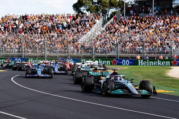 MELBOURNE, AUSTRALIA - APRIL 10: Second lap of the Australian Formula One Grand Prix at Albert Park on April 10, 2022 in Melbourne, Australia. (Photo by Steven Markham Icon Sportswire) AUTO: APR 10 F1 - Australian Grand Prix Icon22041015881