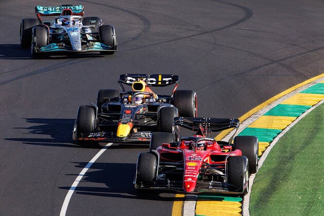 FORMULA 1 ROLEX AUSTRALIAN GRAND PRIX 2022 10 04 2022, Albert Park, Melbourne, FORMULA 1 ROLEX AUSTRALIAN GRAND PRIX 2022 , in picture Charles Leclerc MCO , Scuderia Ferrari, Max Verstappen NEL , Oracle Red Bull Racing, George Russel GBR , Mercedes AMG Petronas Formula One Team nordphotoxGmbHx xBratic nph00250