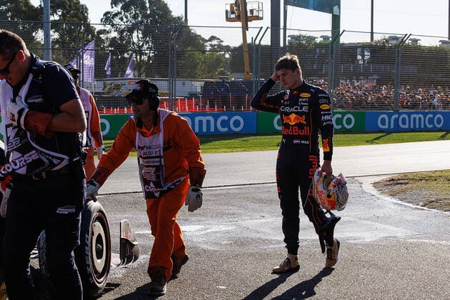 FORMULA 1 ROLEX AUSTRALIAN GRAND PRIX 2022 10 04 2022, Albert Park, Melbourne, FORMULA 1 ROLEX AUSTRALIAN GRAND PRIX 2022 , in the picture failure of Max Verstappen NEL , Oracle Red Bull Racing nordphotoxGmbHx xBratic nph00250