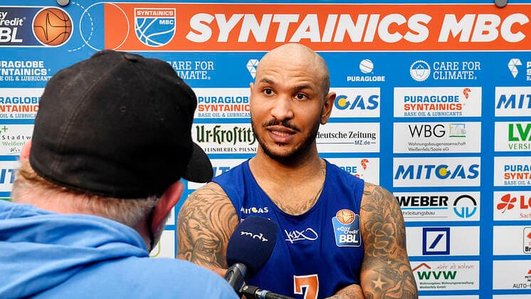 Basketball, 1 Bundesliga, season 2021 2022, 29 matchday, SYNTAINICS MBC Mitteldeutscher Basketball Club Weissenfels vs Alba Berlin 10 04 2022 Sergio Kerusch Forward MBC Weissenfels, back number 7 after the game Weißenfels vs Alba Berlin 10 04 2022 in the interview Kerush made against Alba his 1 000 point in the BBL Weißenfels Saxony Anhalt Germany Stadthalle Weißenfels