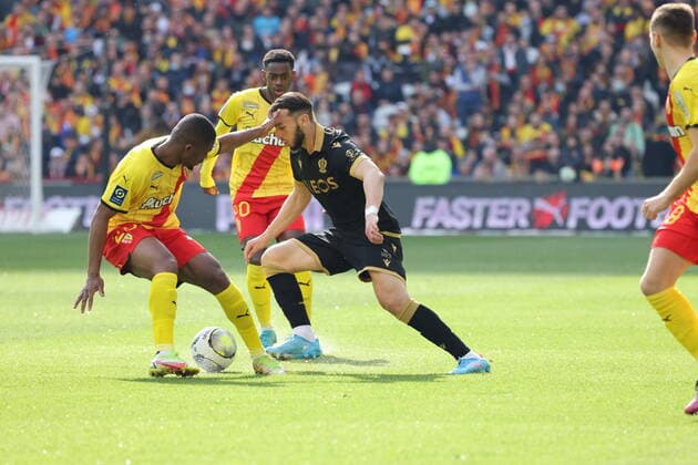 Amibe Gouiri Nice during the match between RC Lens and OGC Nice - Ligue 1 Uber Eats - stade Bollaert-Delelis - april 10, 2022 FOOTBALL : RC Lens vs Nice - Ligue1 Uber Eats - 10 04 2022 LaurentSanson Panoramic 